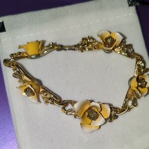 Elegant Gold and Yellow Floral Bracelet